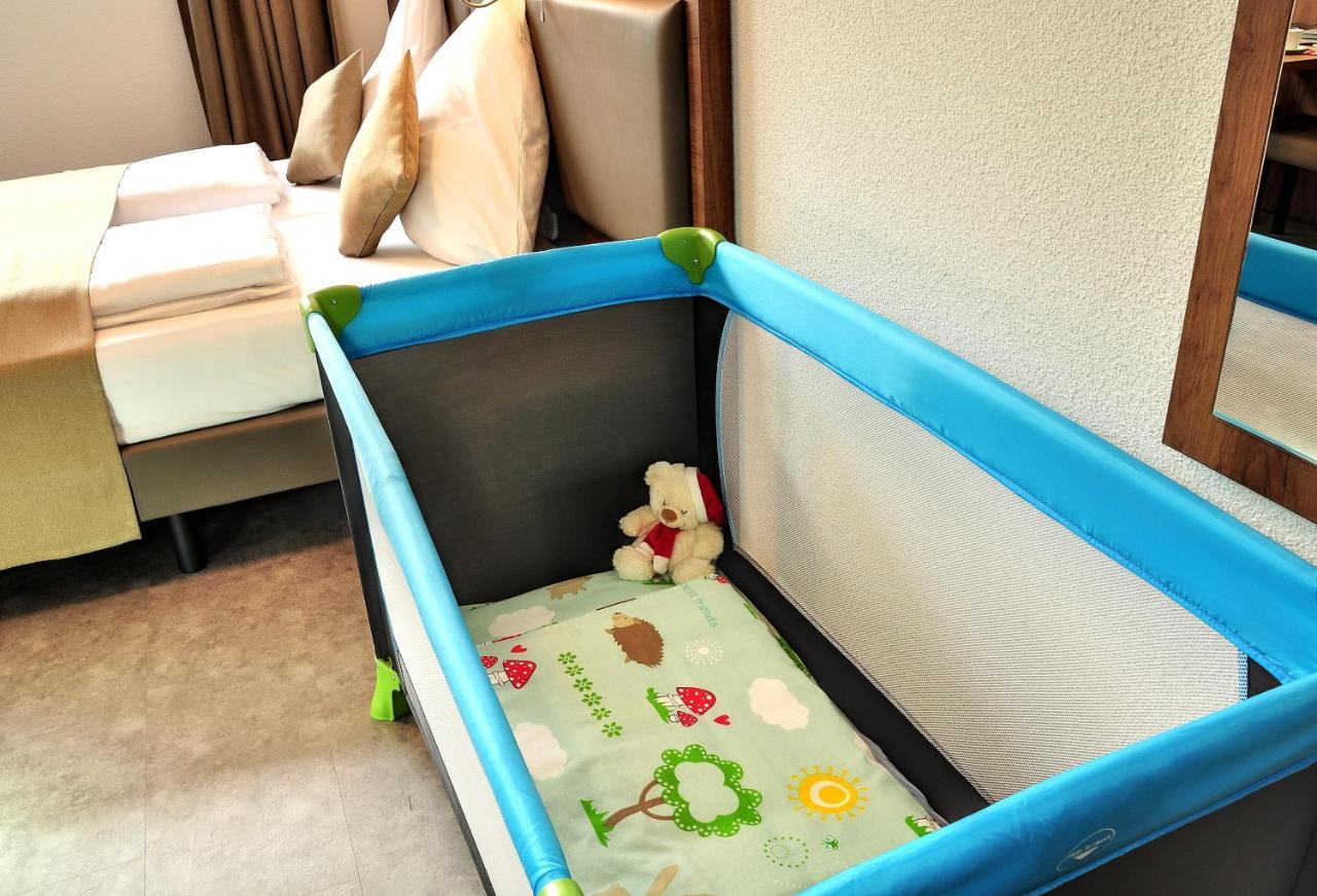 Motel Am Fuerfelder Schloss 巴特拉珀瑙 外观 照片