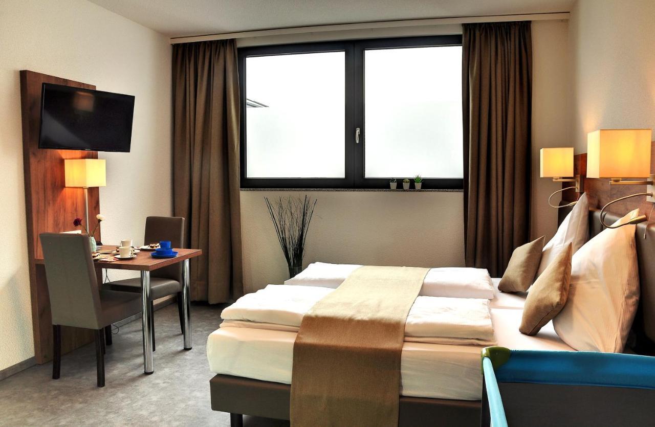 Motel Am Fuerfelder Schloss 巴特拉珀瑙 外观 照片