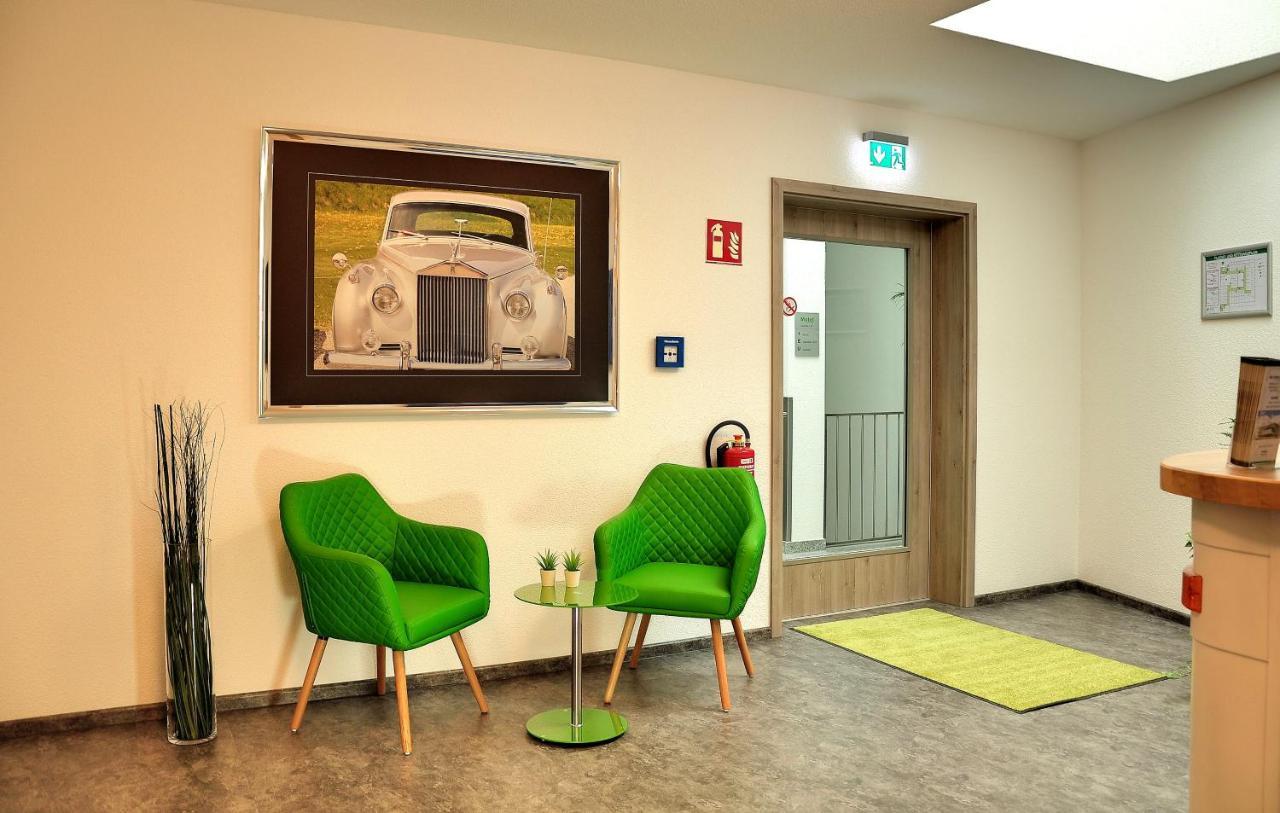 Motel Am Fuerfelder Schloss 巴特拉珀瑙 外观 照片